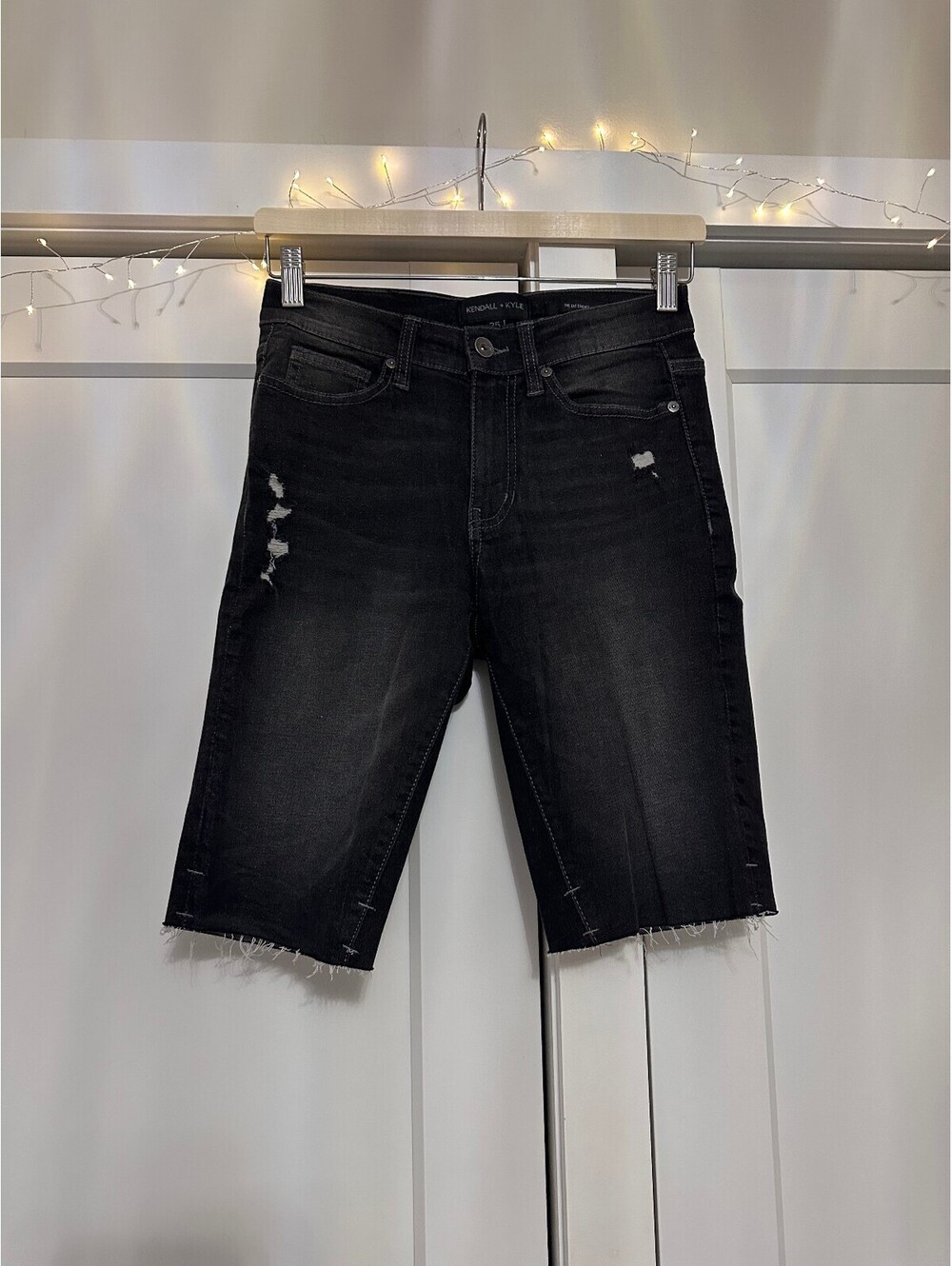 Kendall + Kylie The Bu Short Black Distressed Denim Shorts Size 25